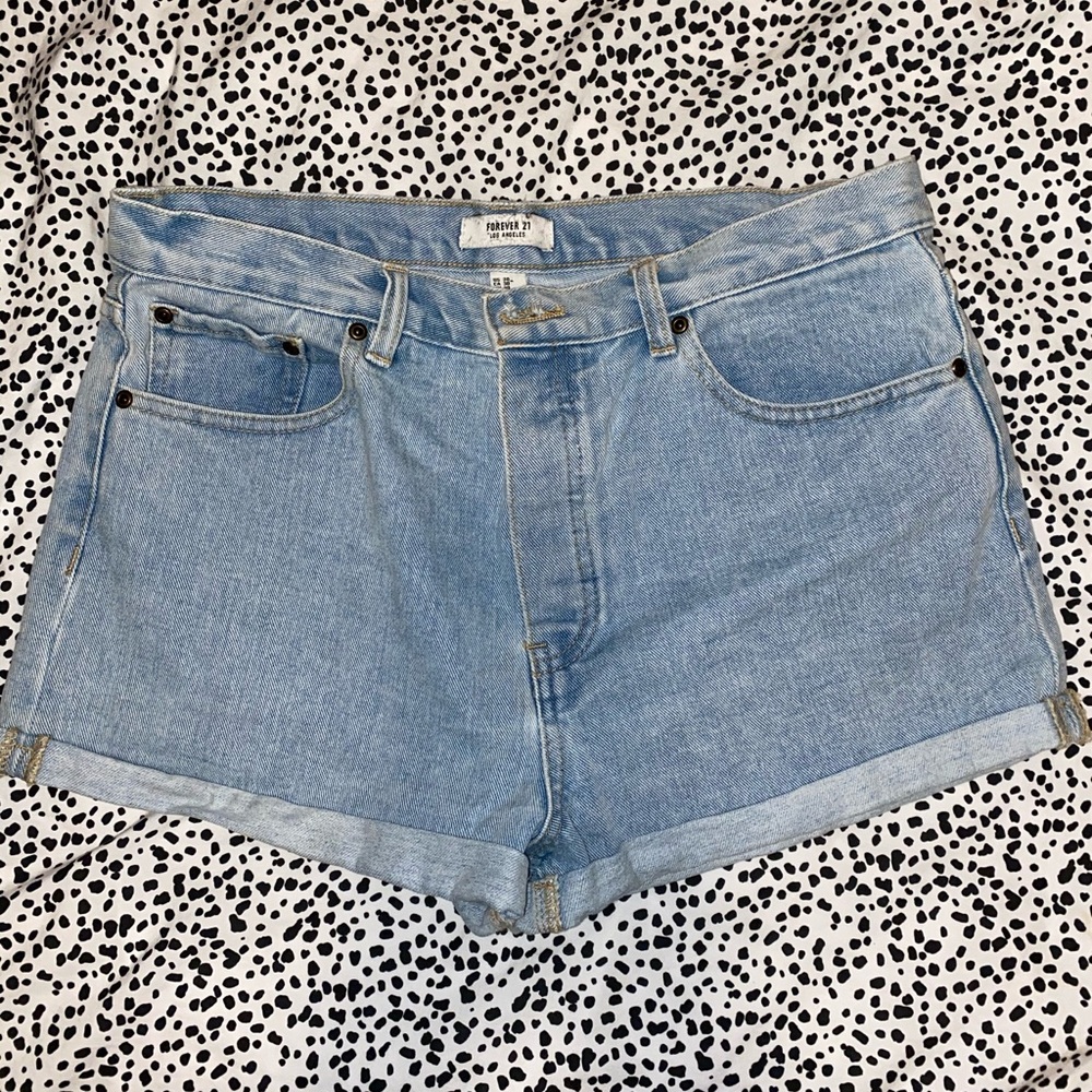 Denim shorts - ⭐️FREE shipping ⭐️